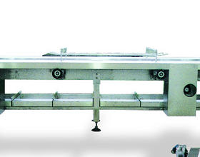 Tabletop chain conveyors